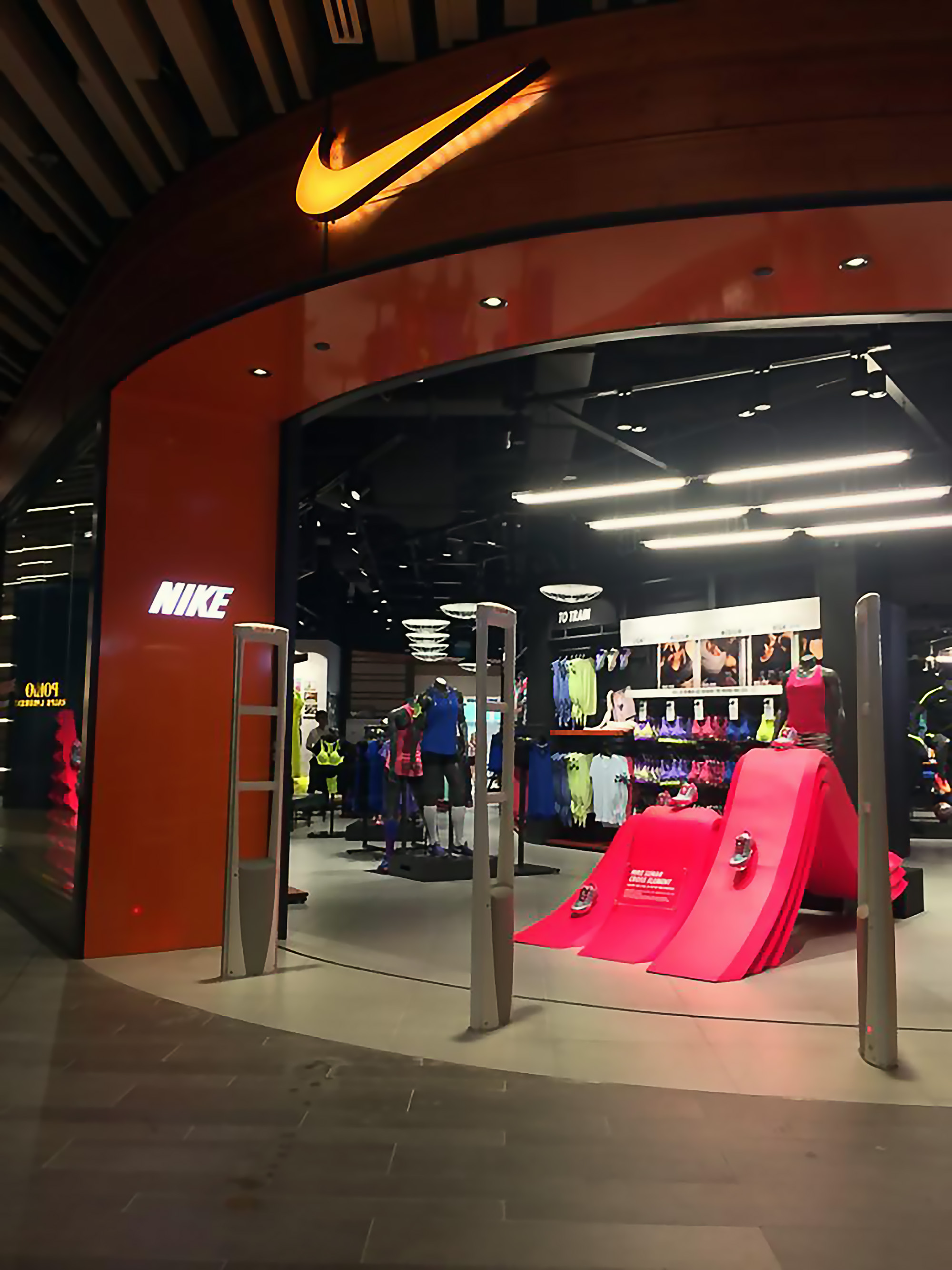 nike store orchard